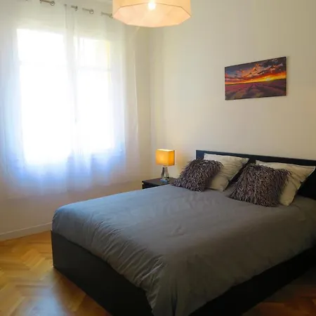 Apartmán Carre D'or Appt 4 Pieces Moderne Et Spacieux *